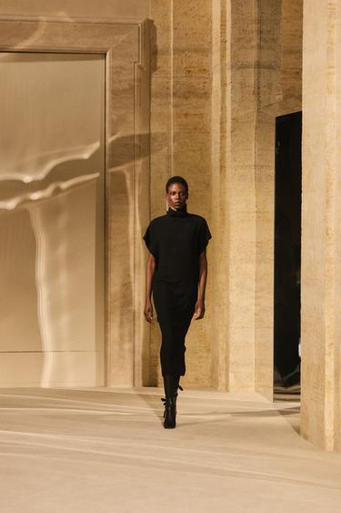 Flowing high neck dress - LIMITED EDITION — Black 1