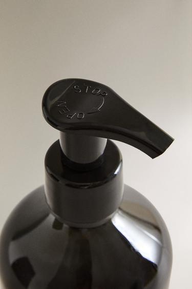 (500 ML) CEDAR WOOD HAND CREAM - Sky blue by Zara - Image 2