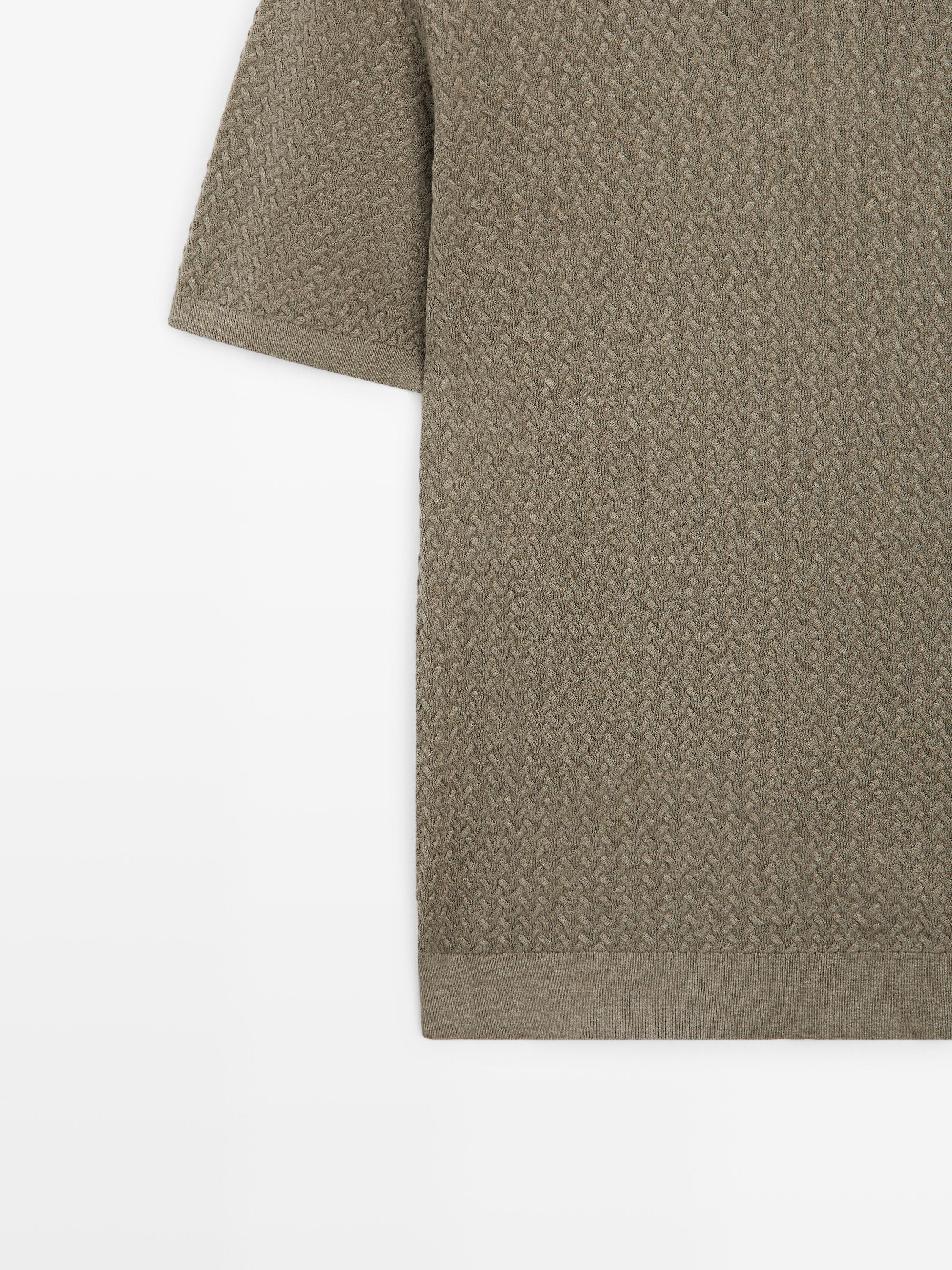 Cable-knit V-neck polo shirt