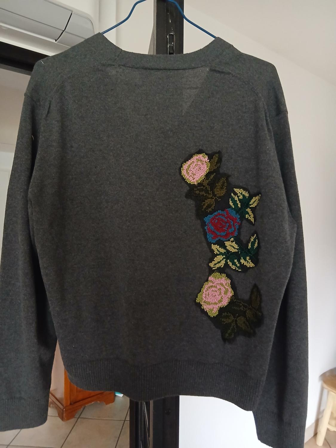KNIT CARDIGAN WITH FLORAL EMBROIDERY - Image 3