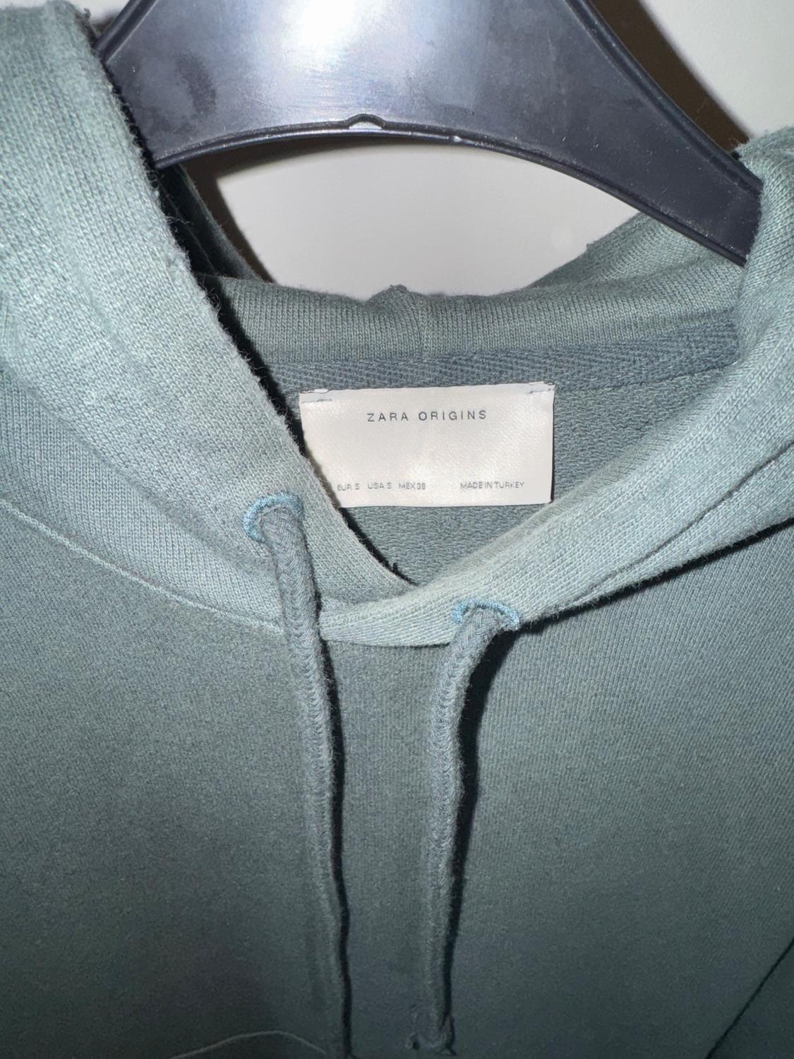 HOODIE - Image 3