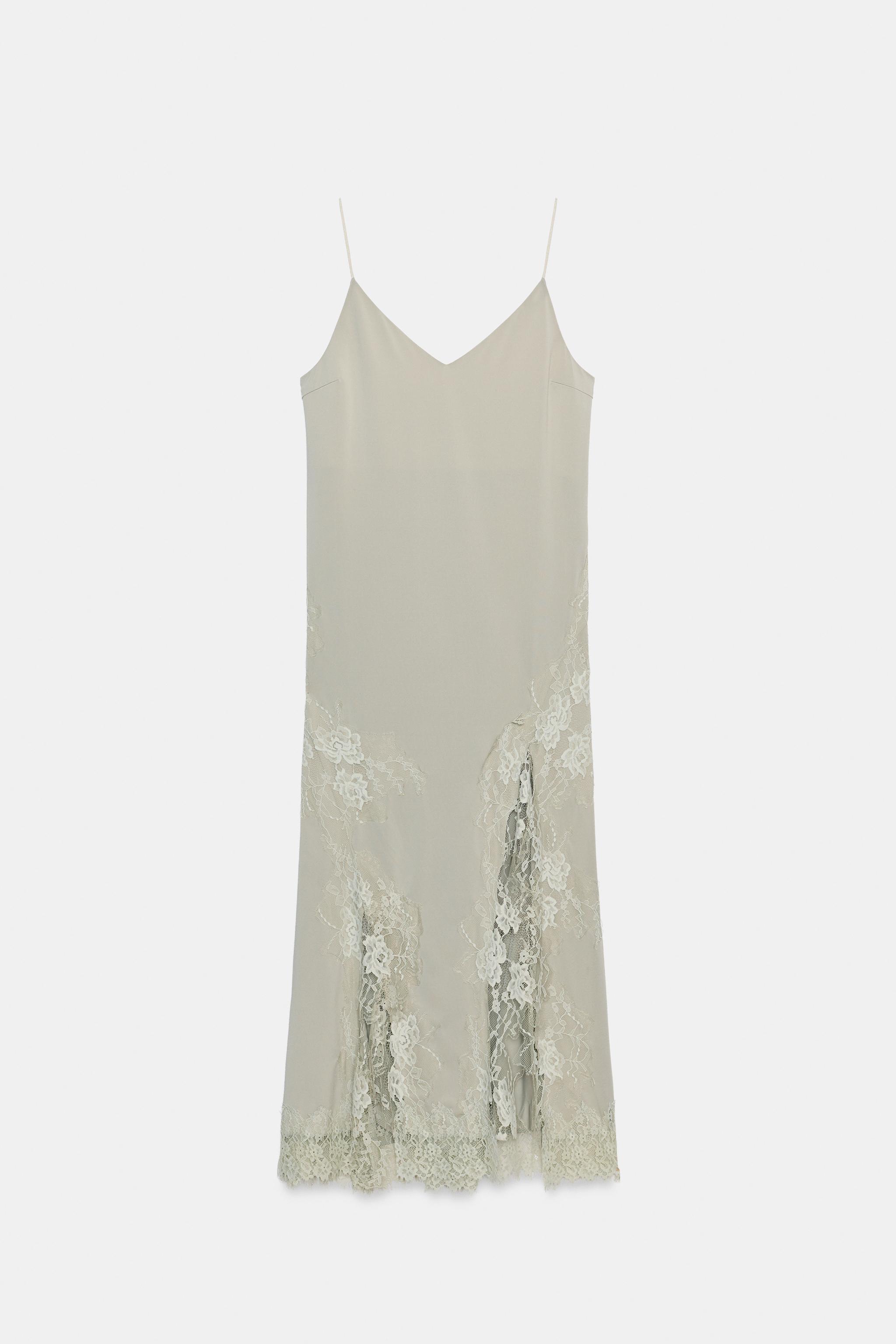 FLOWY LACE DRESS