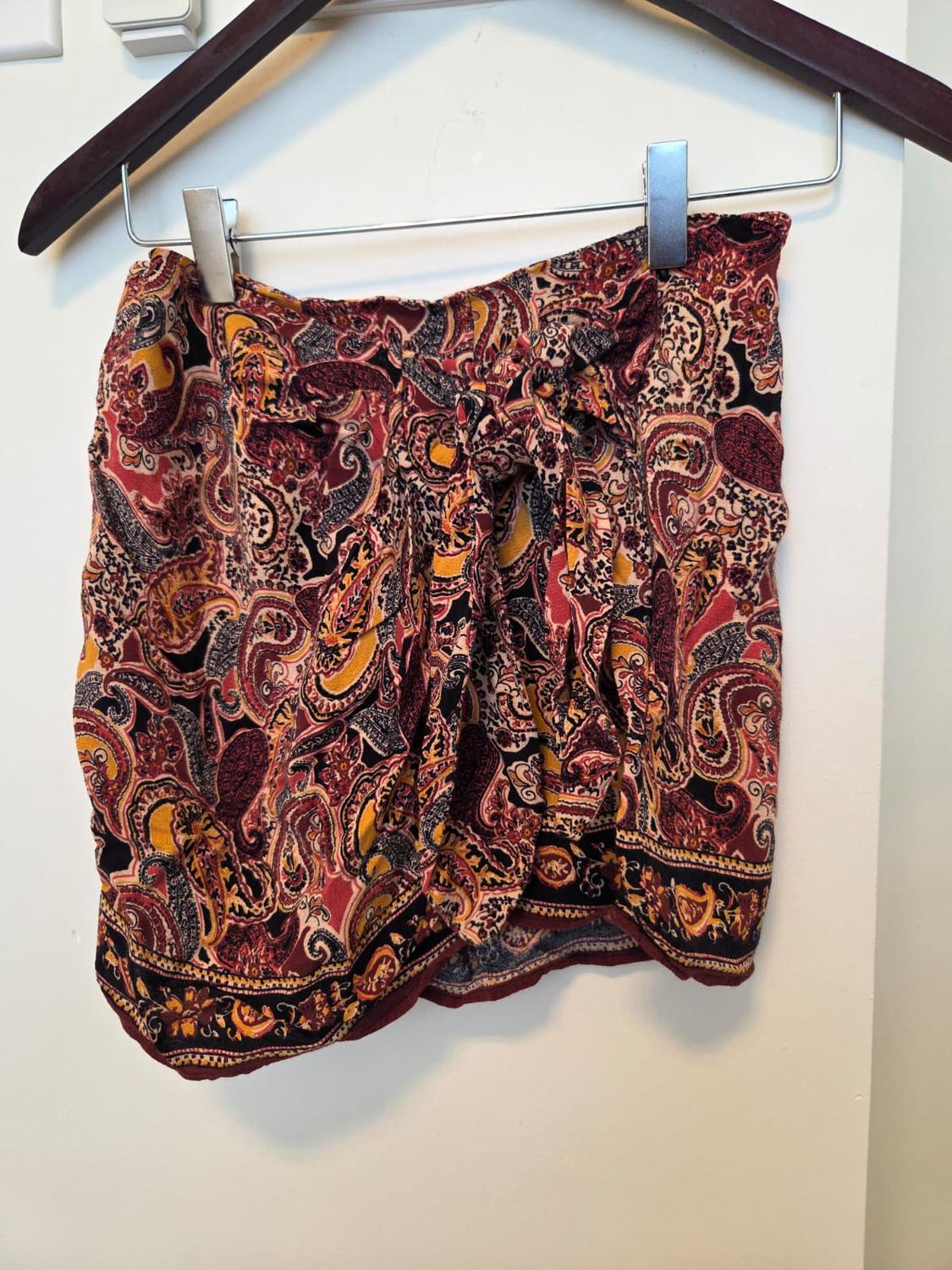 PRINTED WRAP SHORTS - Image 3