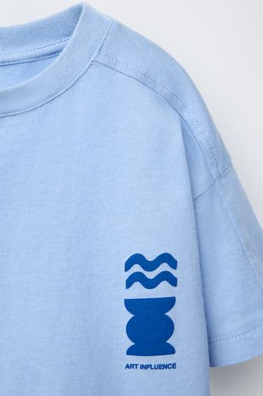 T-SHIRT TEINT EN PIÈCE IMPRIMÉ - Bleu clair de Zara - Image 2