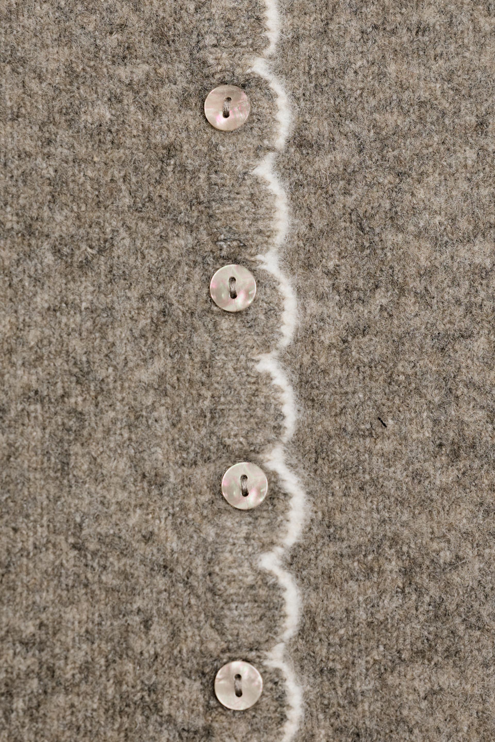CARDIGAN WITH CONTRAST TRIMS thumbnail 8