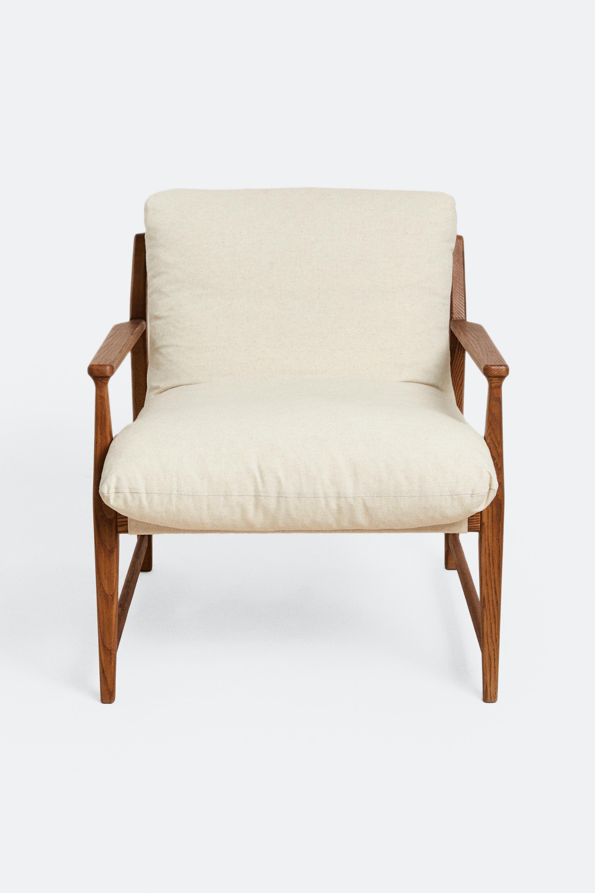 ZARA  デタッチャブルクッション ウッドアームチェア　美品 nk01 ZARA HOME デタッチャブルクッション ウッドアームチェア 美品 nk01