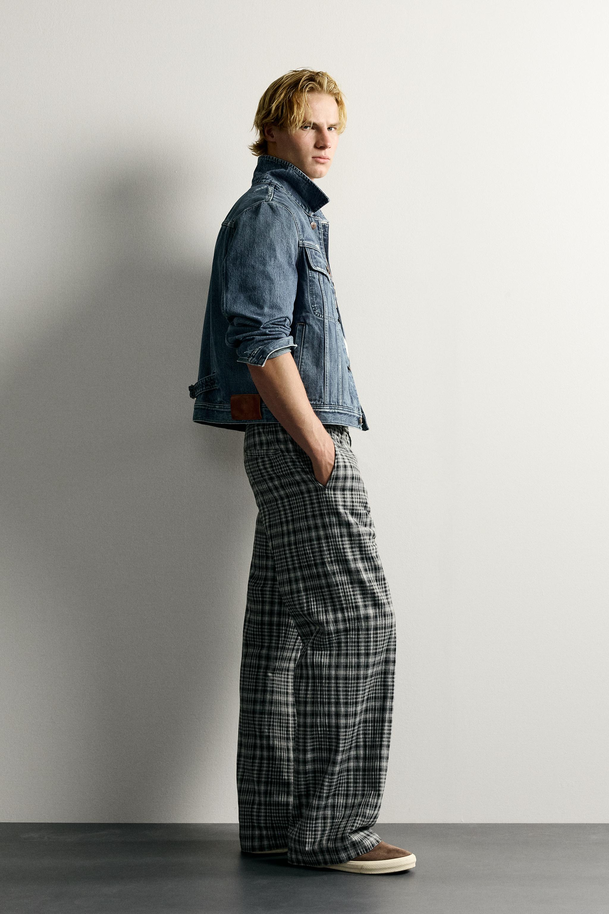 Мужские брюки Zara CHECKERED FLARE FIT PANTS — фото 4