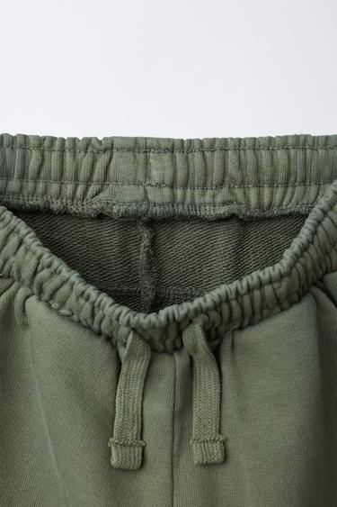 PANTALON DROIT EN MOLLETON AVEC LOGO - Kaki de Zara - Image 2
