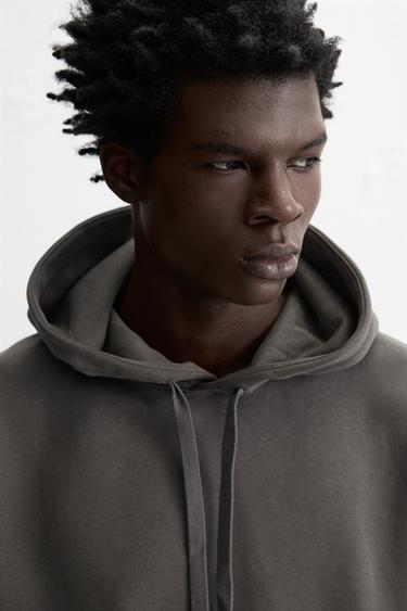 SWEAT BASIQUE À CAPUCHE - Gris anthracite de Zara - Image 4