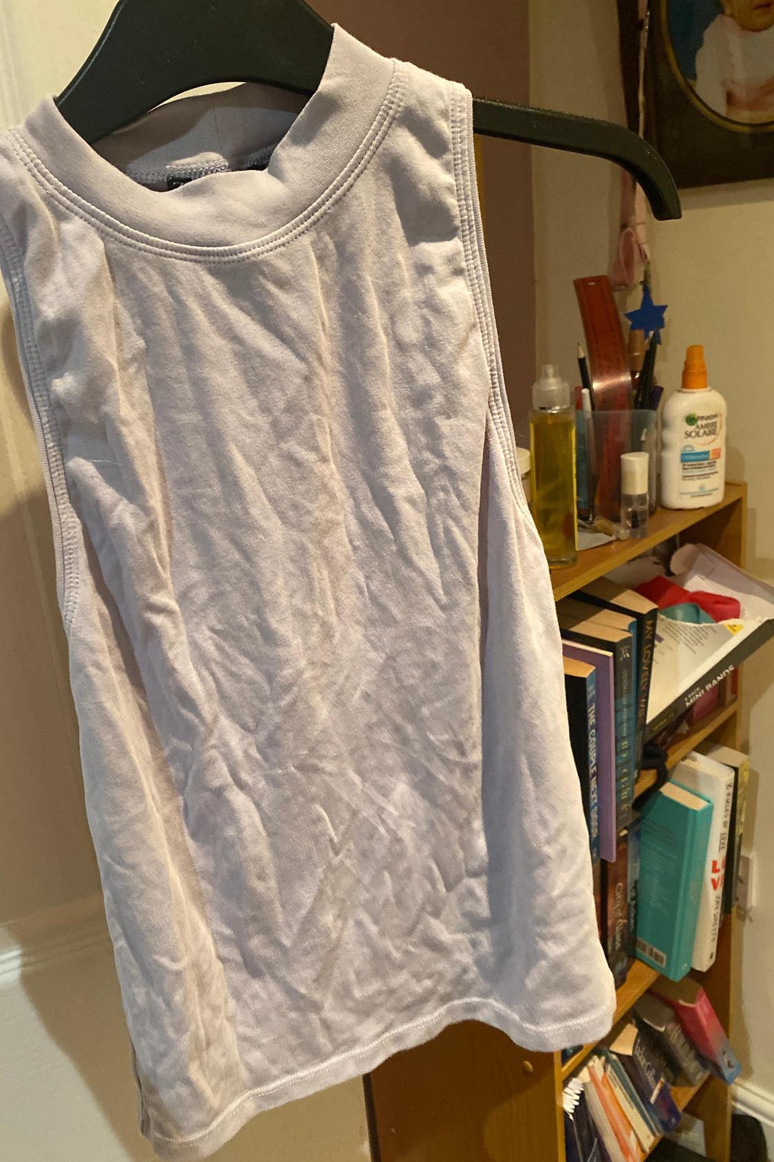 HIGH NECK T-SHIRT