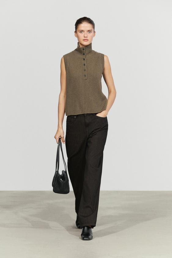 Zara Knit vest with buttoned high neck - Green - Image 0