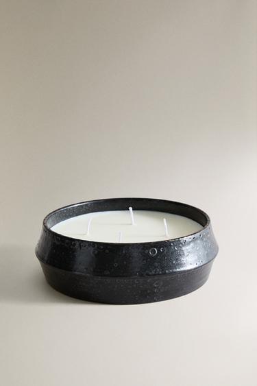 Zara (780 G) AMBER VANILLA SCENTED CANDLE - 米黃