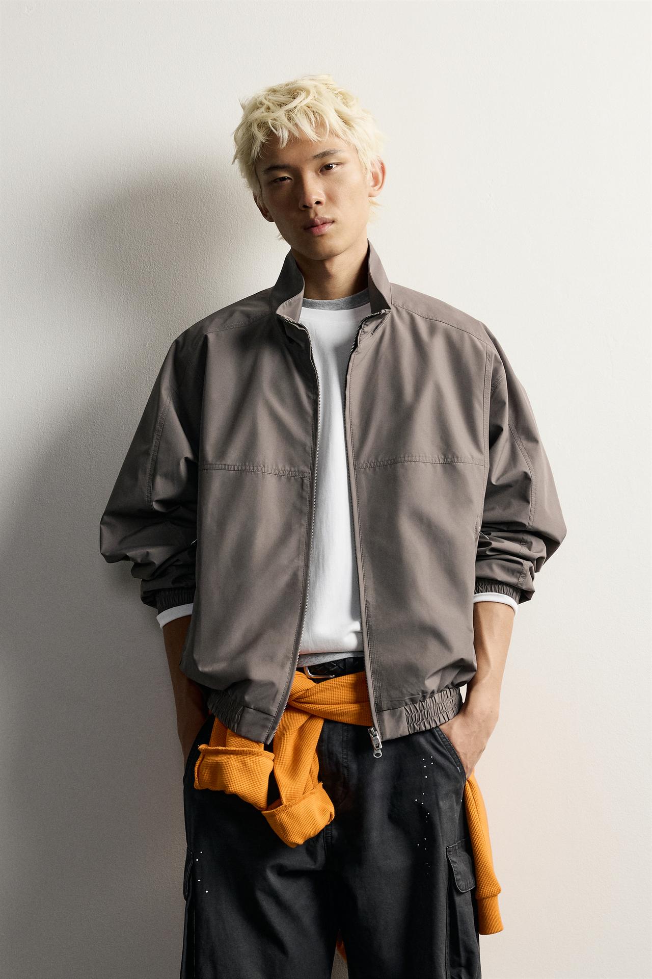 LIGHTWEIGHT WATER-REPELLENT TECHNICAL JACKET — Brown