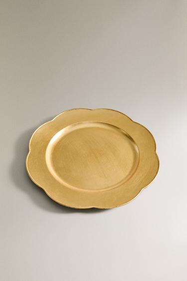 PLAIN SCALLOPED CHRISTMAS SERVICE PLATE - Gold by Zara - Image 1