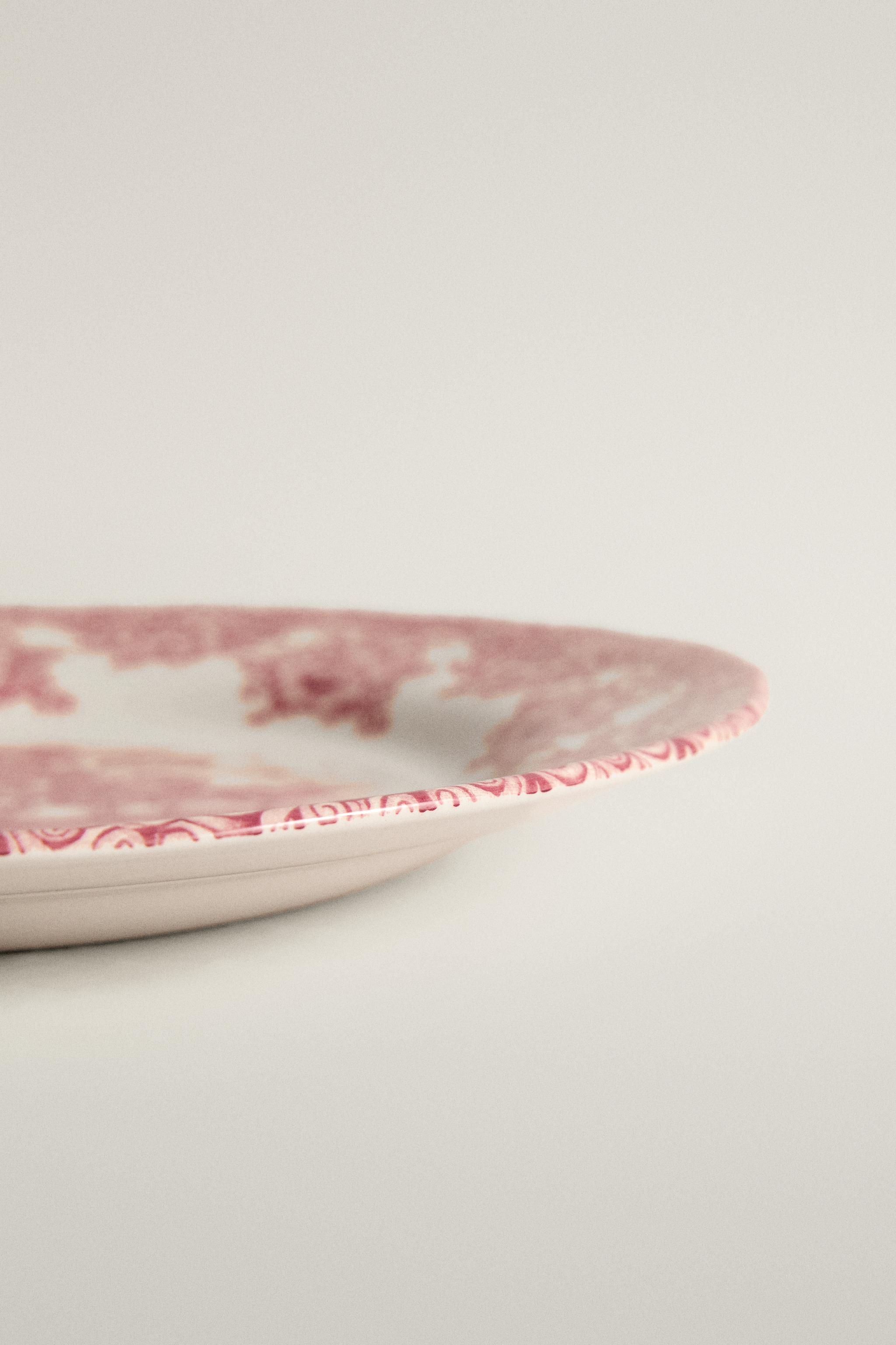 EARTHENWARE DINNER PLATE WITH FLOWERS AND LANDSCAPE