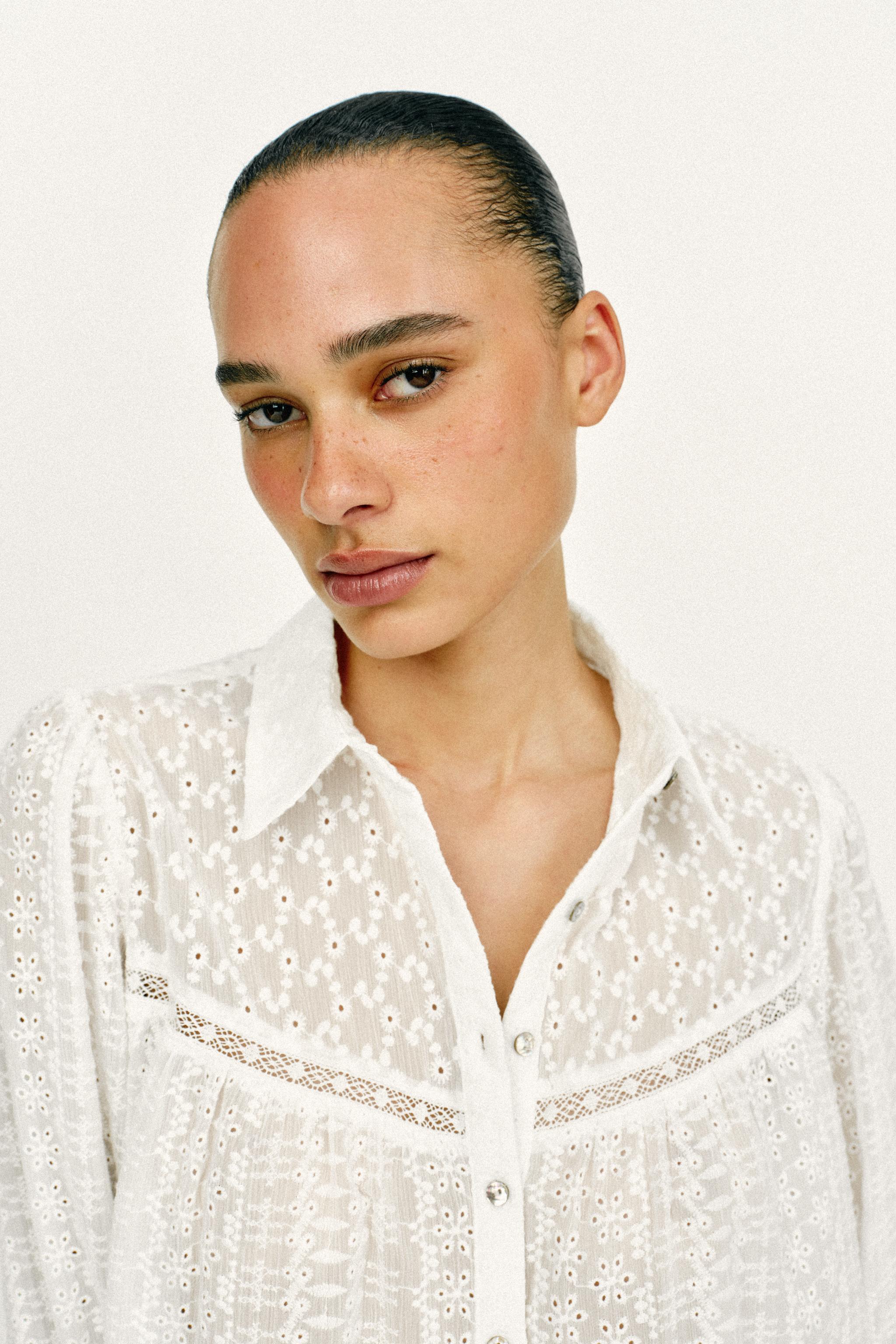 BLOUSE ROMANTIQUE BRODERIES AJOURÉES