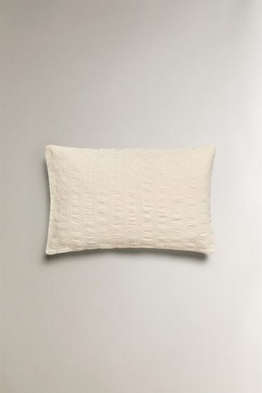 CHILDREN'S STRIPED TEXTURED CUSHION COVER - Ecru by Zara