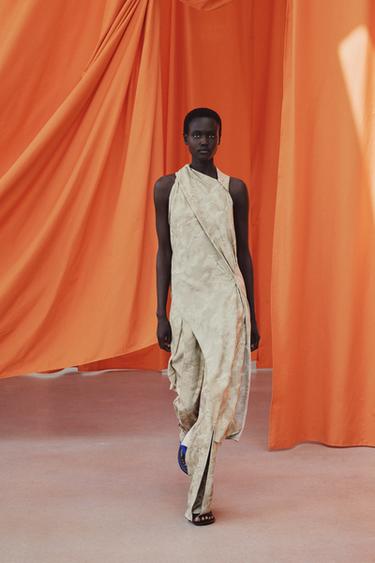 TOP ASIMÉTRICO JACQUARD ZW COLLECTION - Beige de Zara