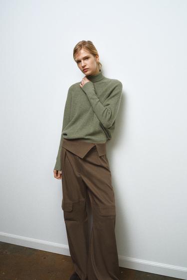 PULL EN MAILLE MANCHES CHAUVE-SOURIS - Vert clair de Zara - Image 1