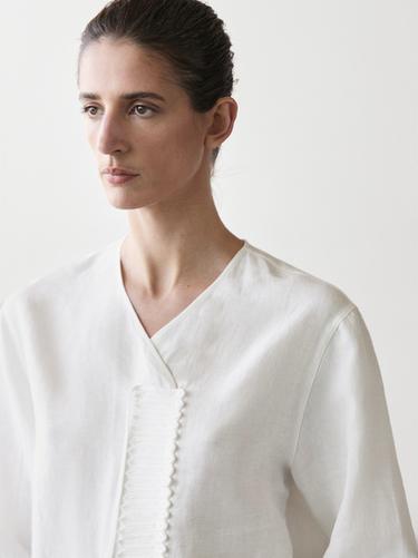 Camisa fluida detalle pechera - Blanco de Zara