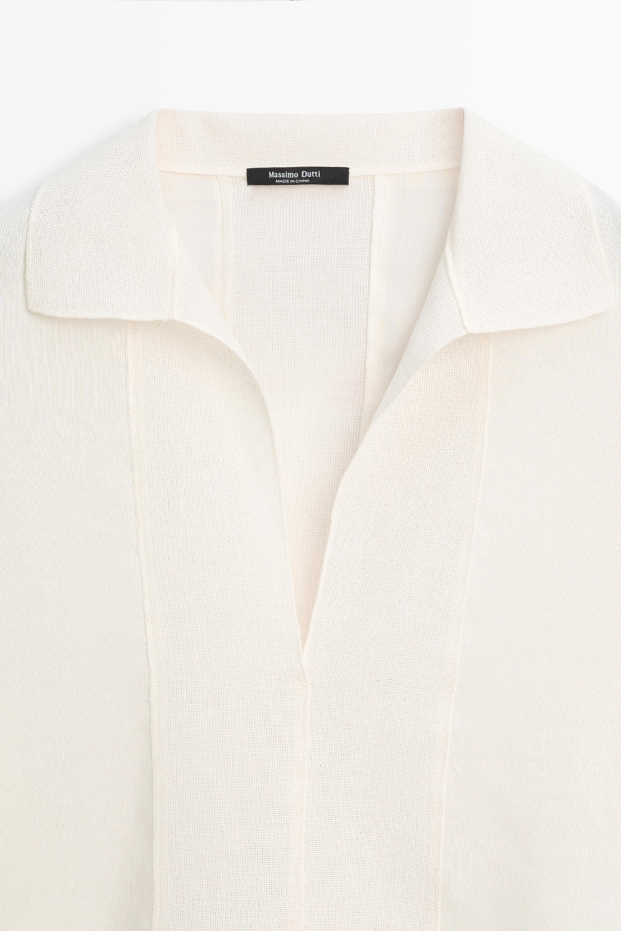 Flowing blouse with seam details