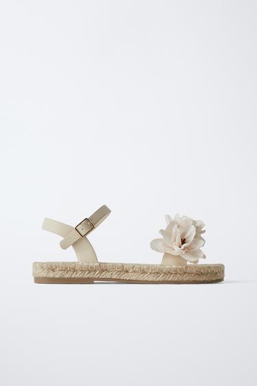 SANDALE EN JUTE À FLEURS - Blanc écru de Zara