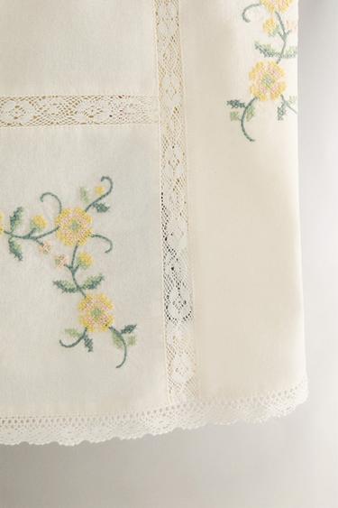 TOP COTON BRODERIES - Écru de Zara - Image 3