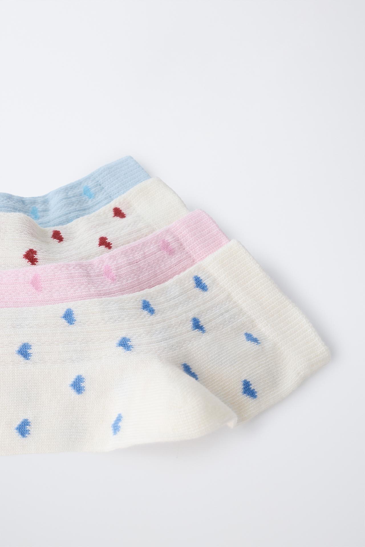 FOUR-PACK OF HEART ANKLE SOCKS — White