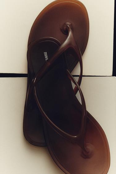 Zara FLAT JELLY SANDALS - Brown