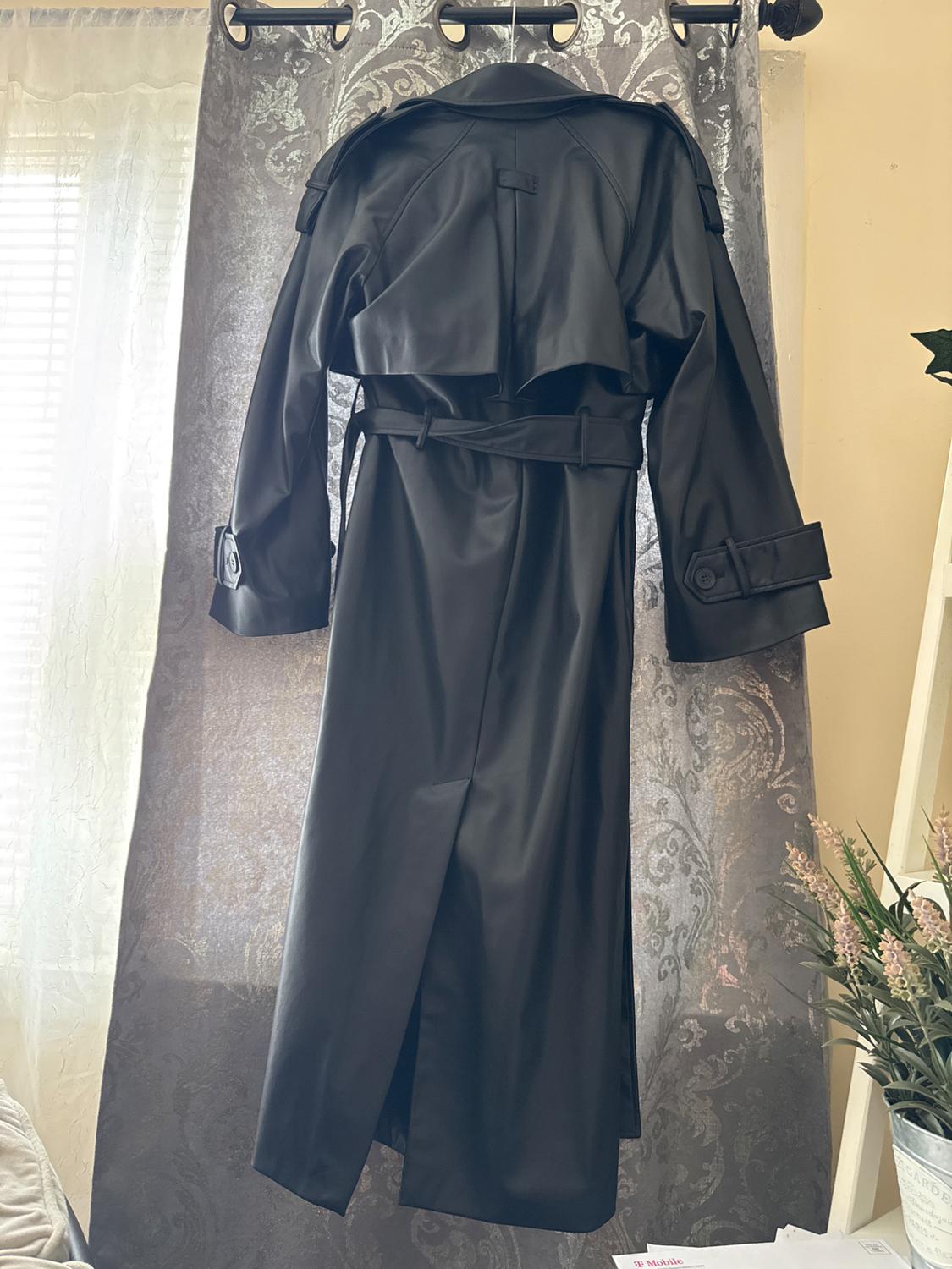 OVERSIZED FAUX LEATHER TRENCH - Image 2