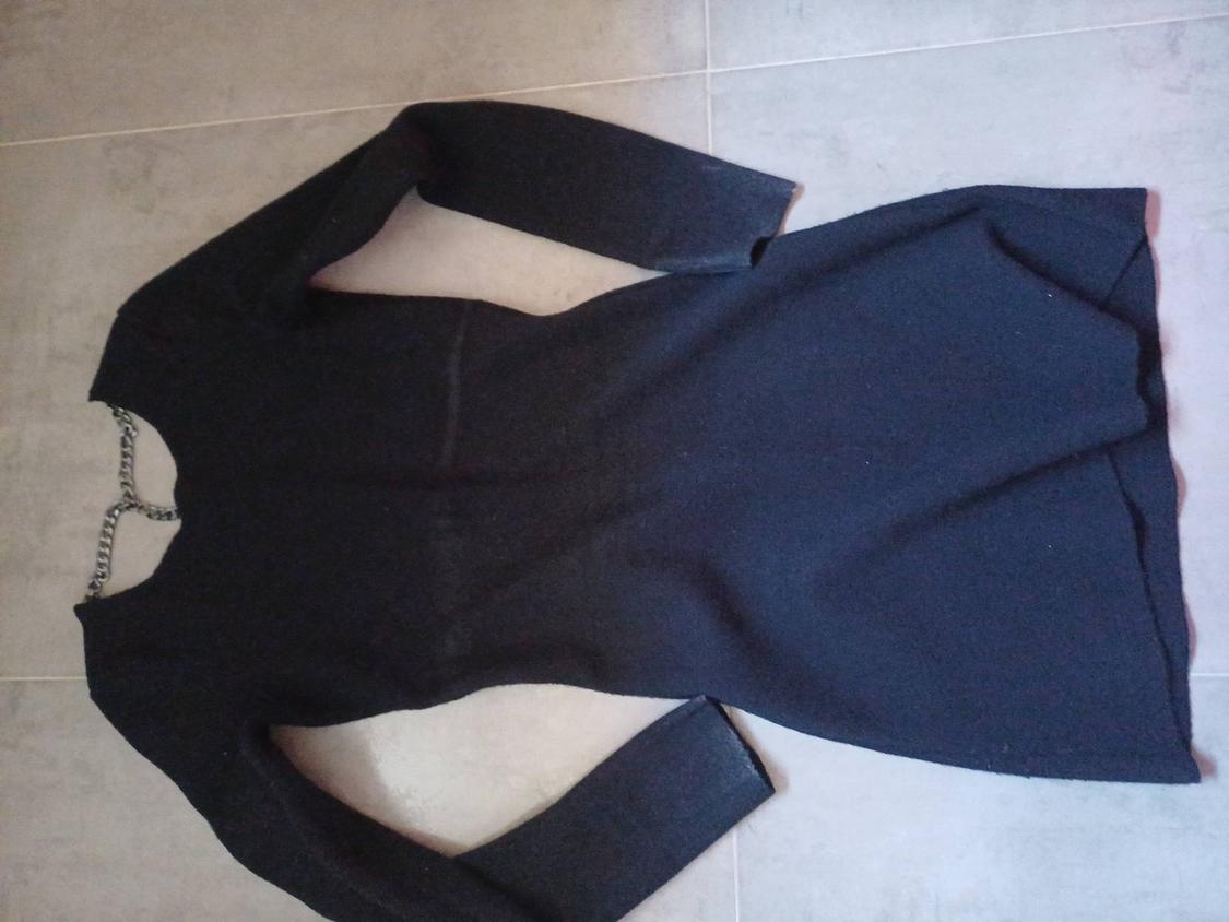 KNIT DRESS WITH CHAIN DETAIL - Image 2
