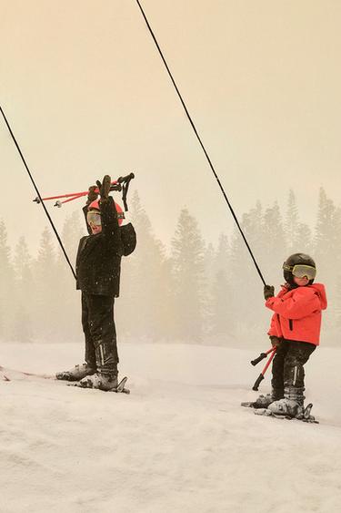 WASSERDICHTE UND WINDDICHTE JACKE RECCO® SYSTEM SKI KOLLEKTION - Orange von Zara