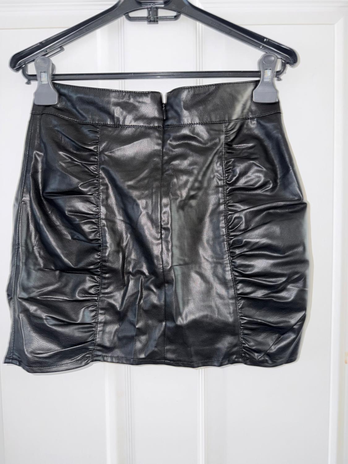 FAUX LEATHER DRAPED SKIRT - Image 2