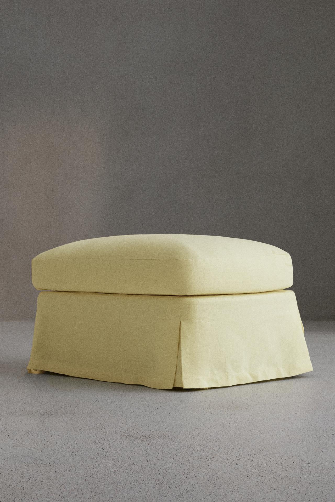 FOOTSTOOL 01 — Light yellow