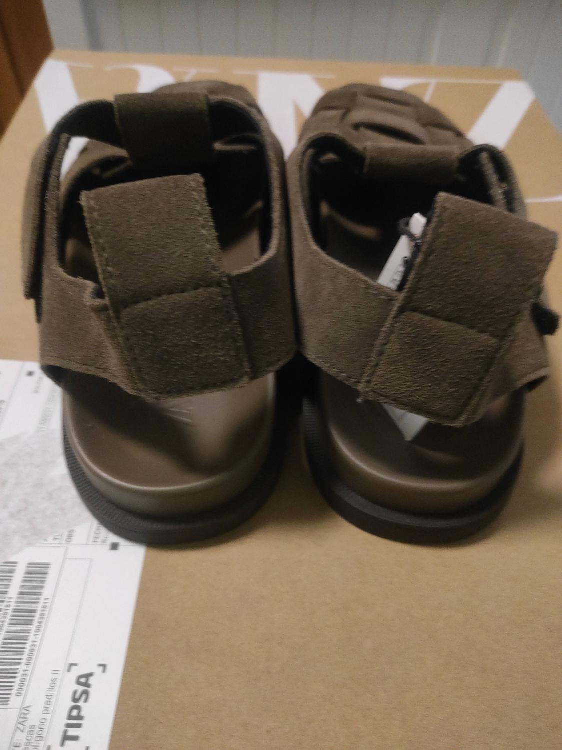 ΠΕΔΙΛΟ ΑΠΟ ΚΑΣΤΟΡΙ ΣΕ ΣΤΥΛ JELLY SHOE - Image 2