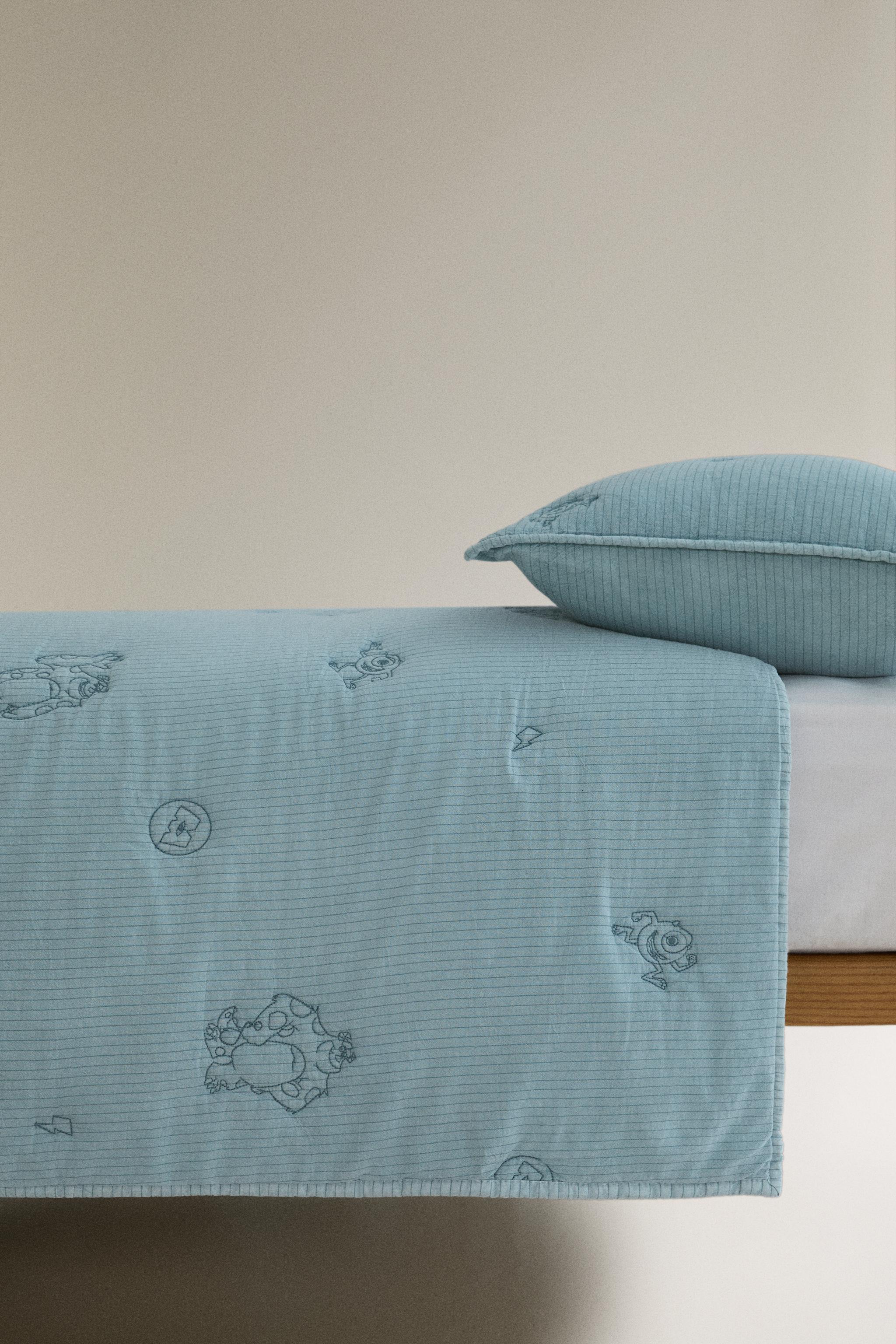 KIDS' MONSTERS, INC. ©DISNEY/PIXAR QUILT