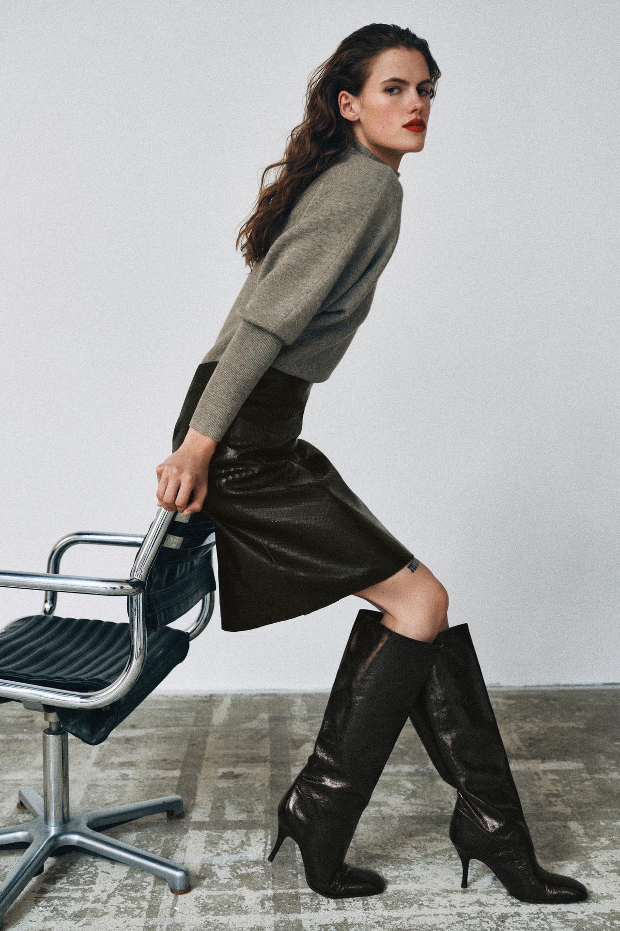 LIMITED EDITION LEATHER HEELED BOOTS — Chocolate Brown