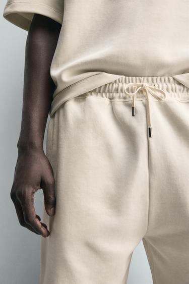 BERMUDA JOGGER RELAXED FIT INTERLOCK - Blanc cassé de Zara - Image 4