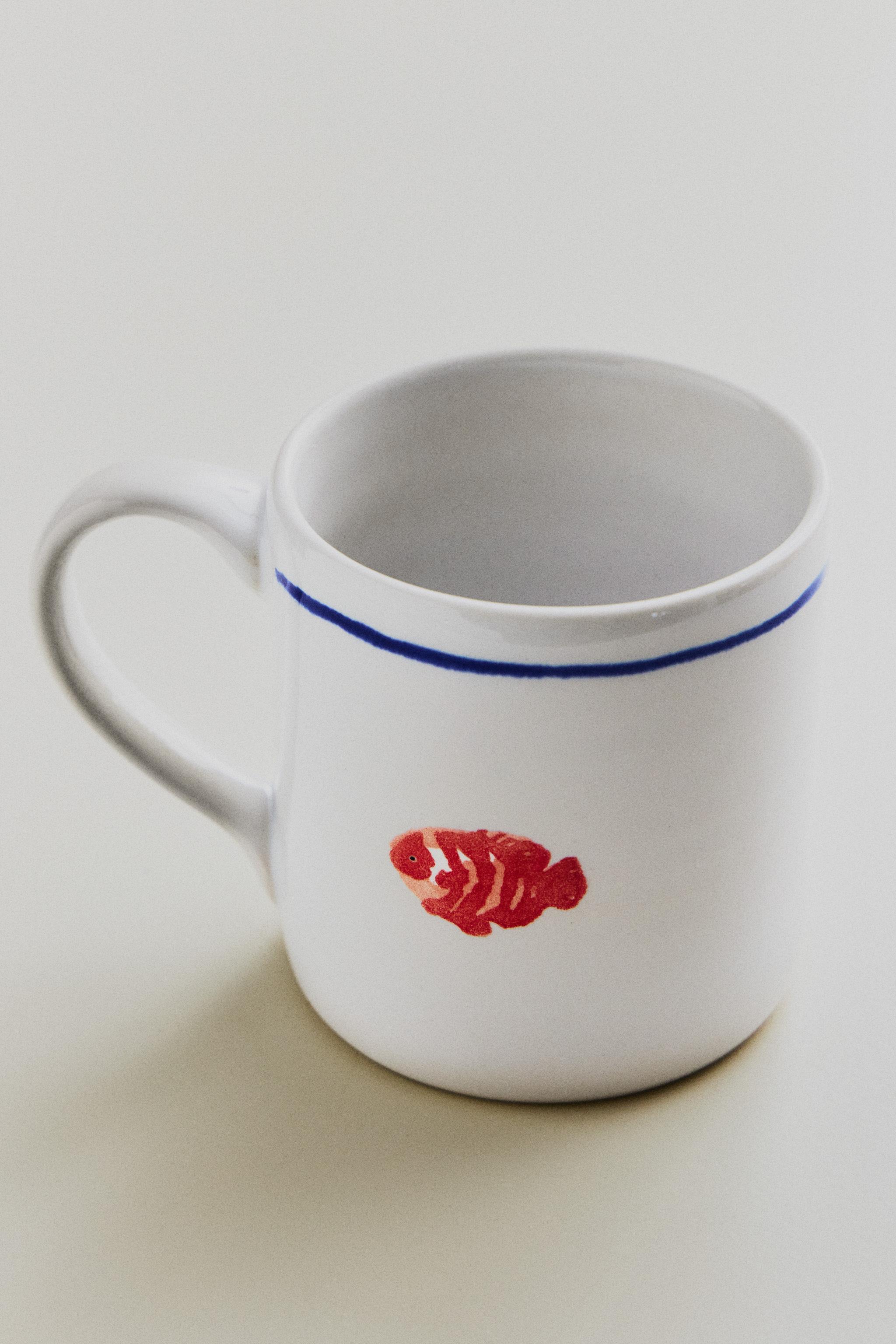 MARINE ANIMAL STONEWARE MUG — Blue