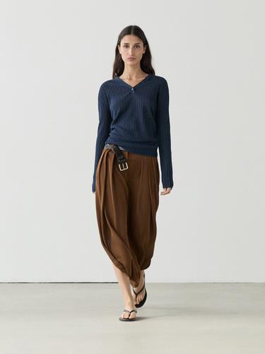 Pull en maille de lin à boutons - Bleu encre de Zara