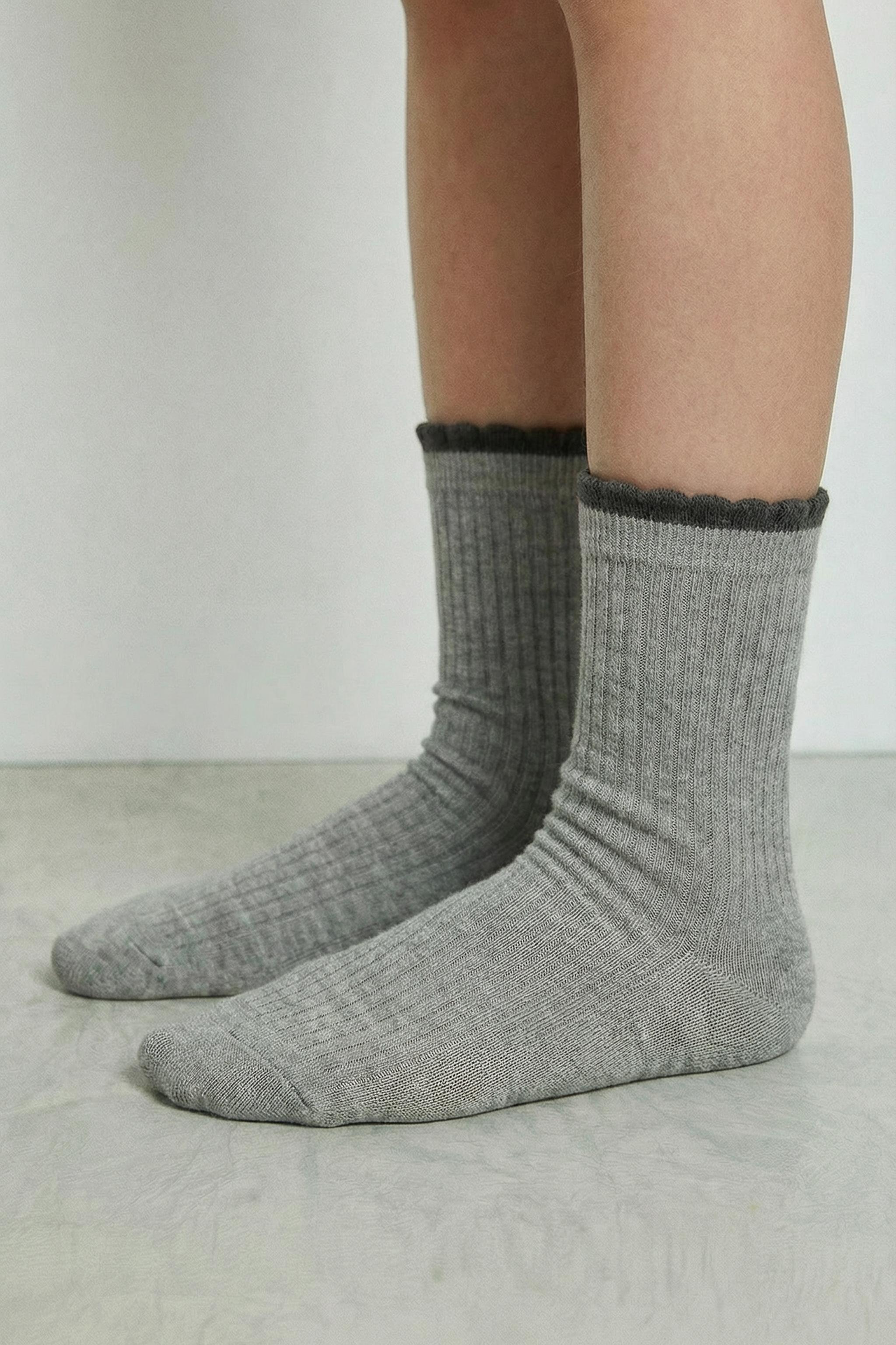 TWO-PACK OF LONG DOUBLE-EFFECT SOCKS
