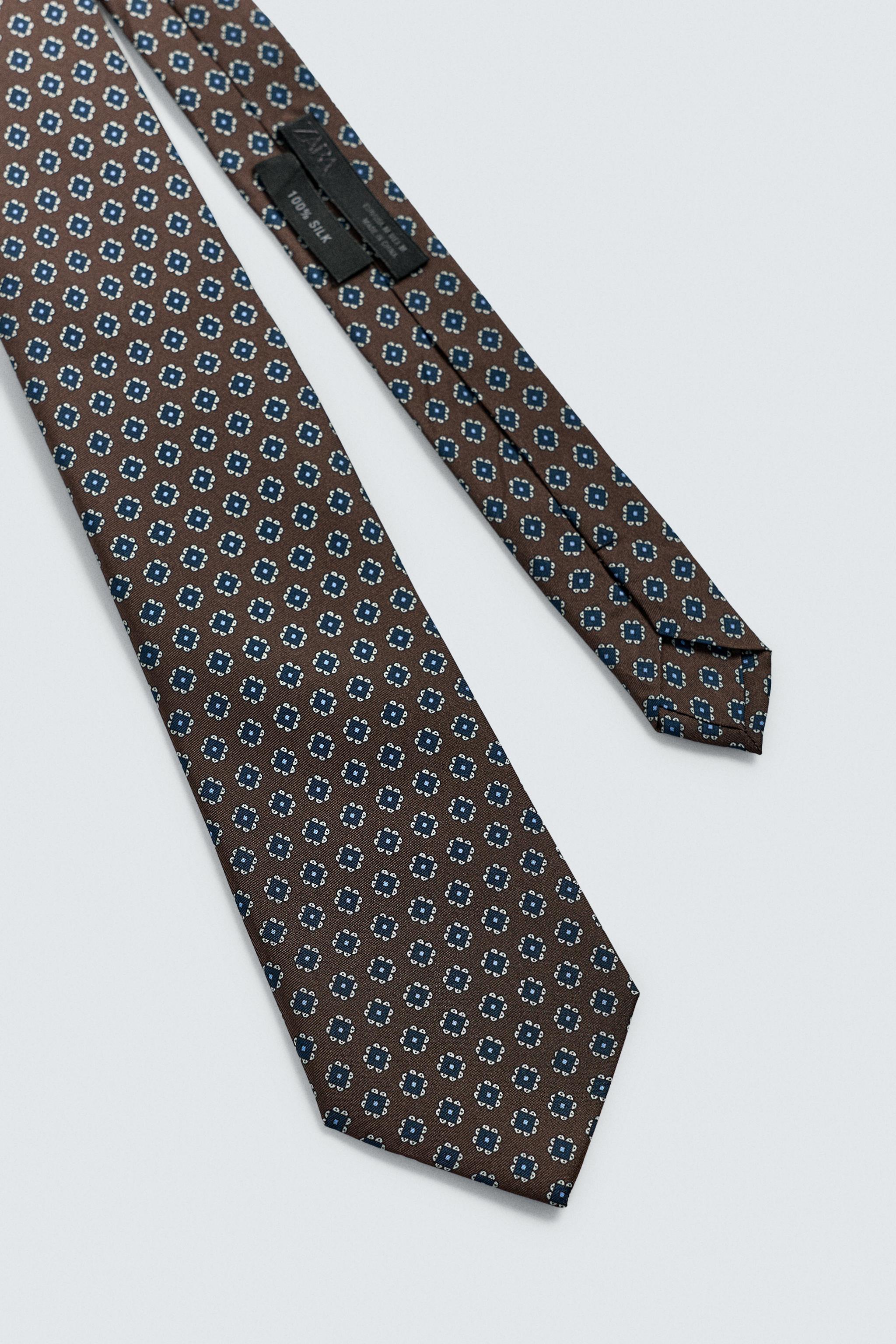 CRAVATE JACQUARD GÉOMÉTRIQUE 100% SOIE