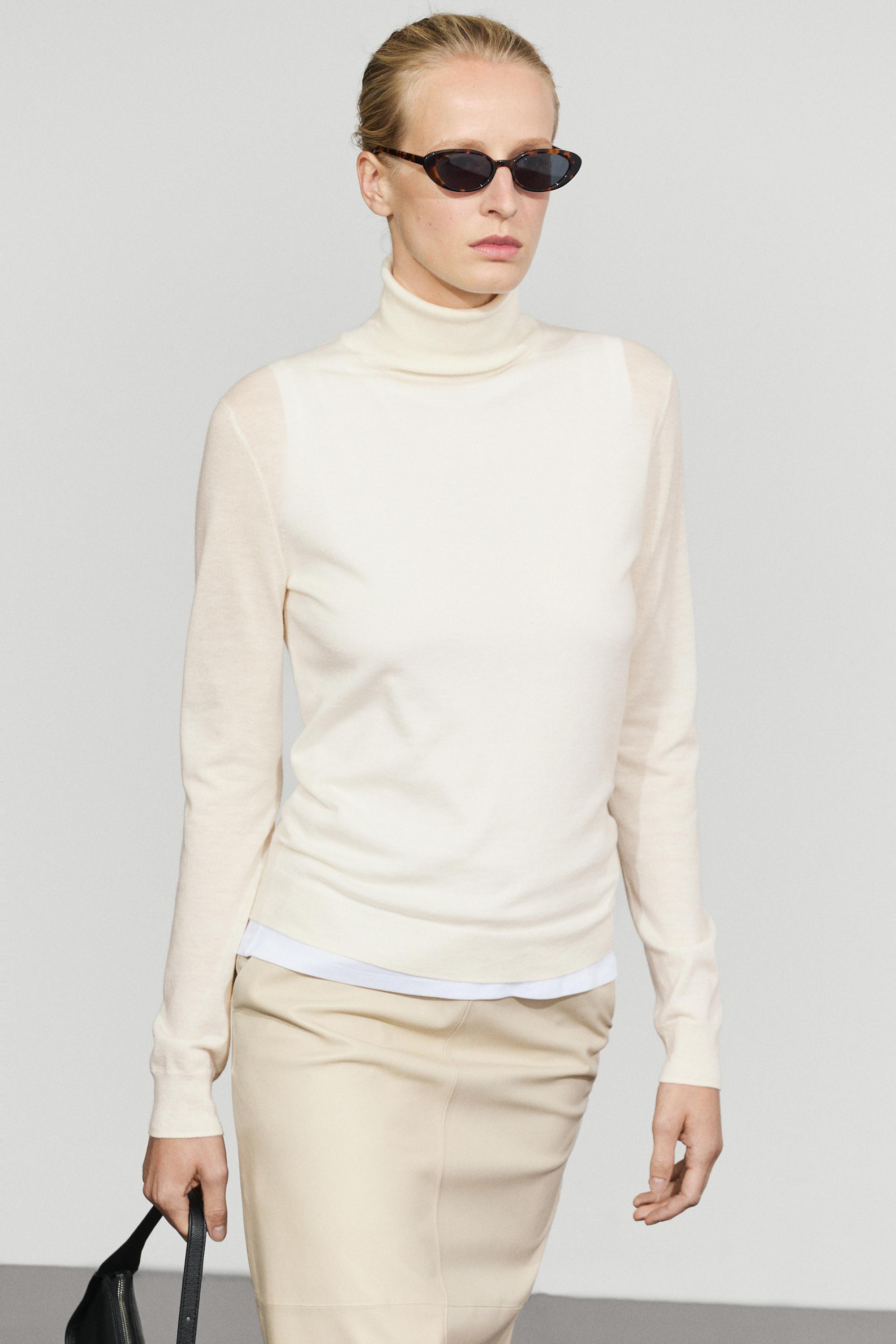 Wool-blend turtleneck knit sweater — Ecru