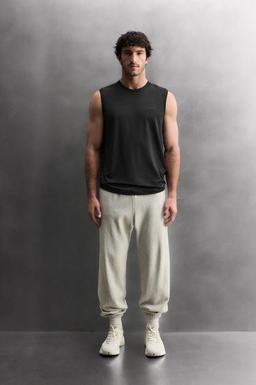 CAMISETA TANK TÉCNICA - Negro de Zara