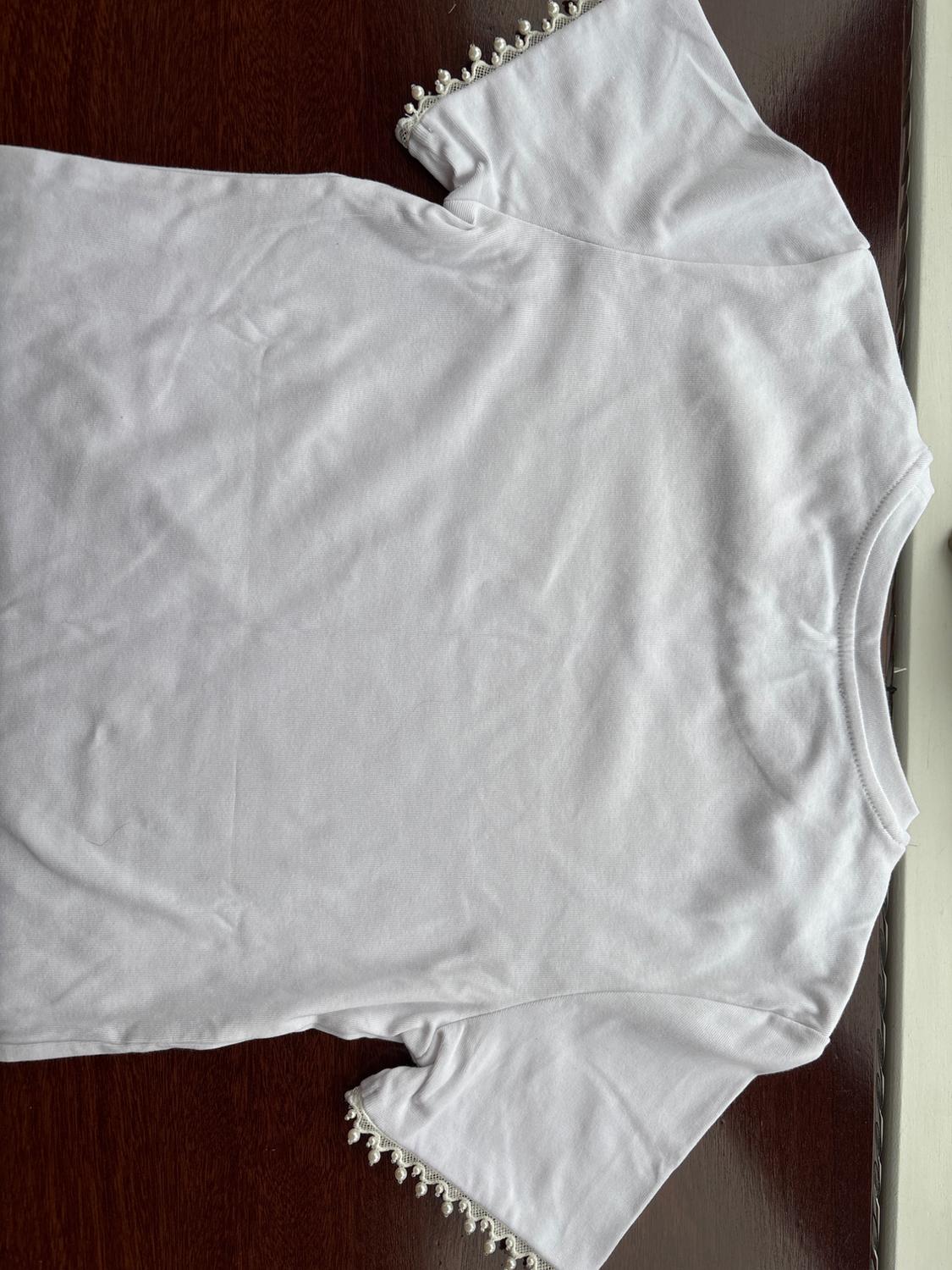 T-SHIRT WITH FAUX PEARLS SLEEVES - Image 2