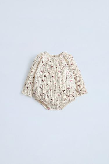 BODY FLORES - Crudo claro de Zara