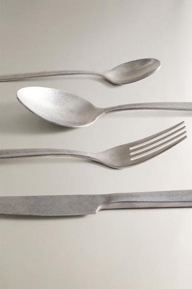 4-PIECE VINTAGE STEEL CUTLERY SET - Steel by Zara - Image 3