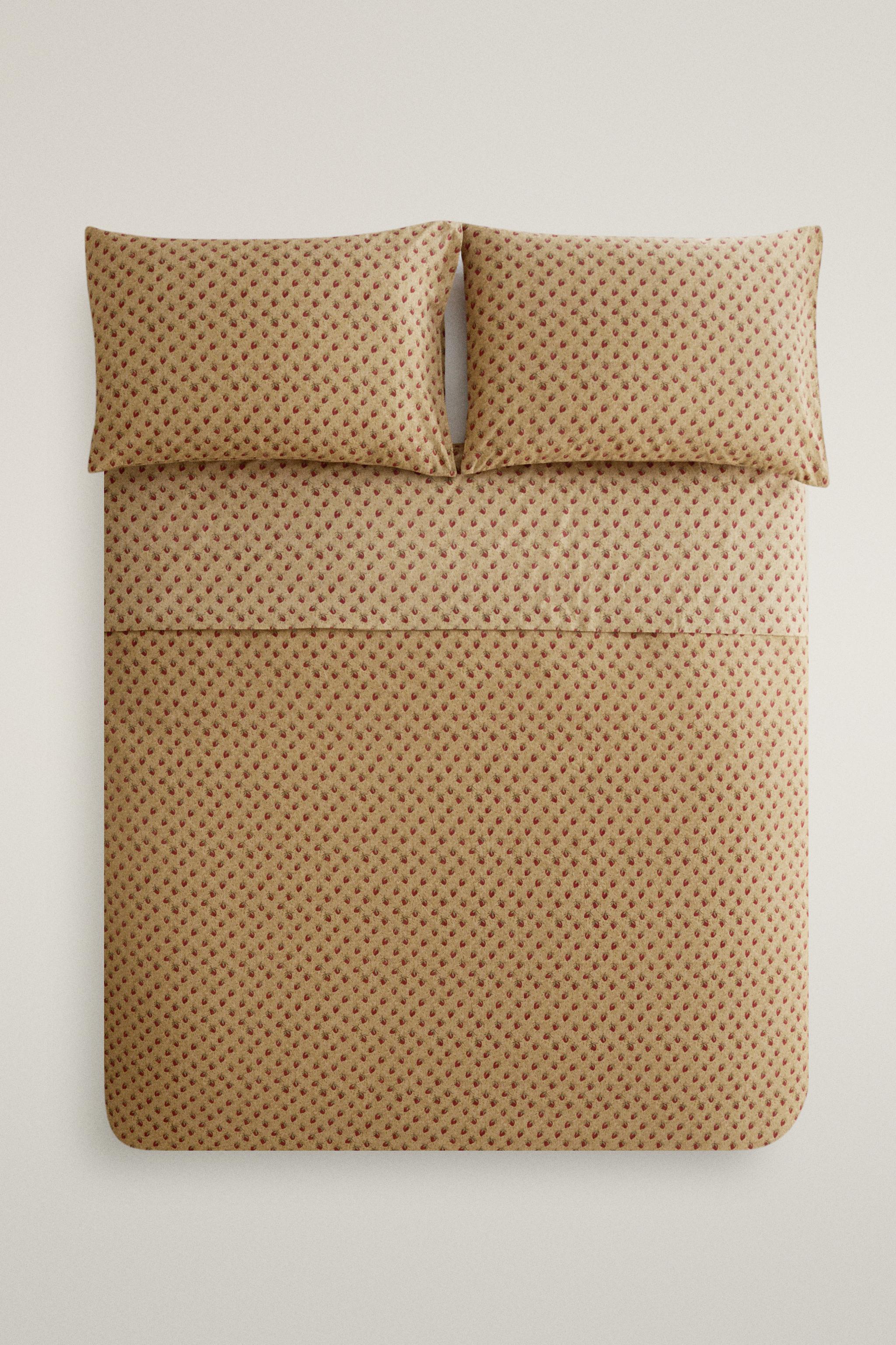 STRAWBERRY PERCALE DUVET COVER | KATHARINE POLE