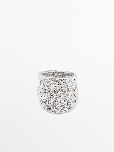Anillo ancho trenzado - Plata de Zara