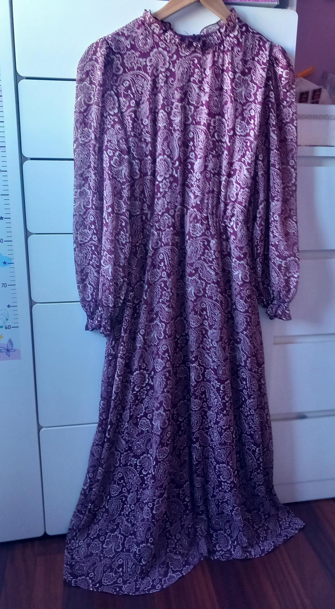 PRINTED DRESS WITH BELT
